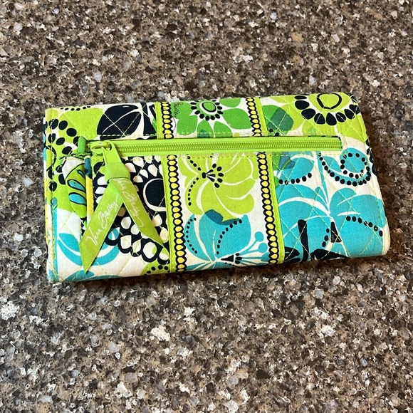 Vera Bradley wallet - Picture 3 of 3
